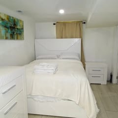 Cozy 1 Bed Apt in Randolph